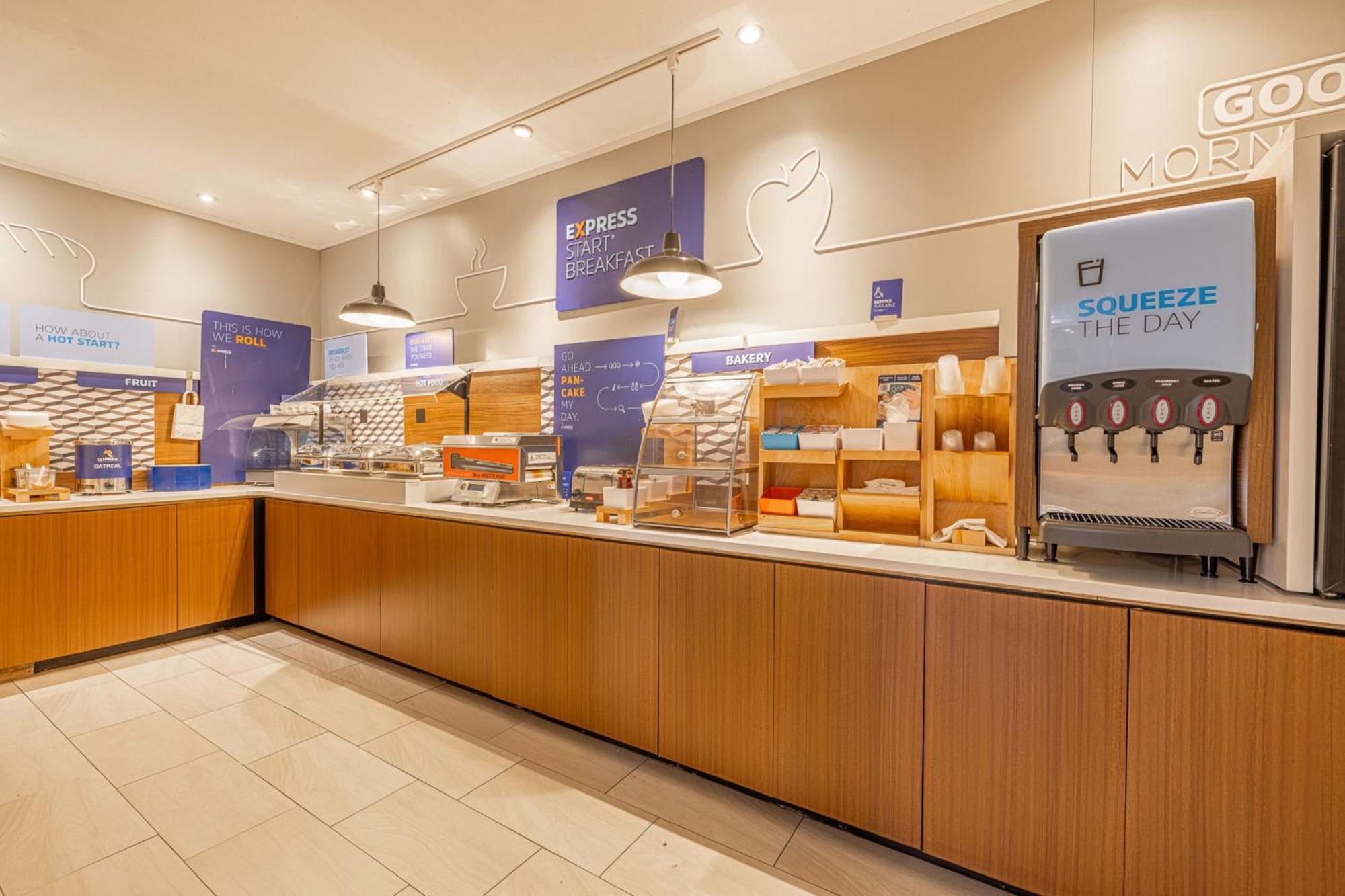 Holiday Inn Express & Suites College Station By Ihg Buitenkant foto