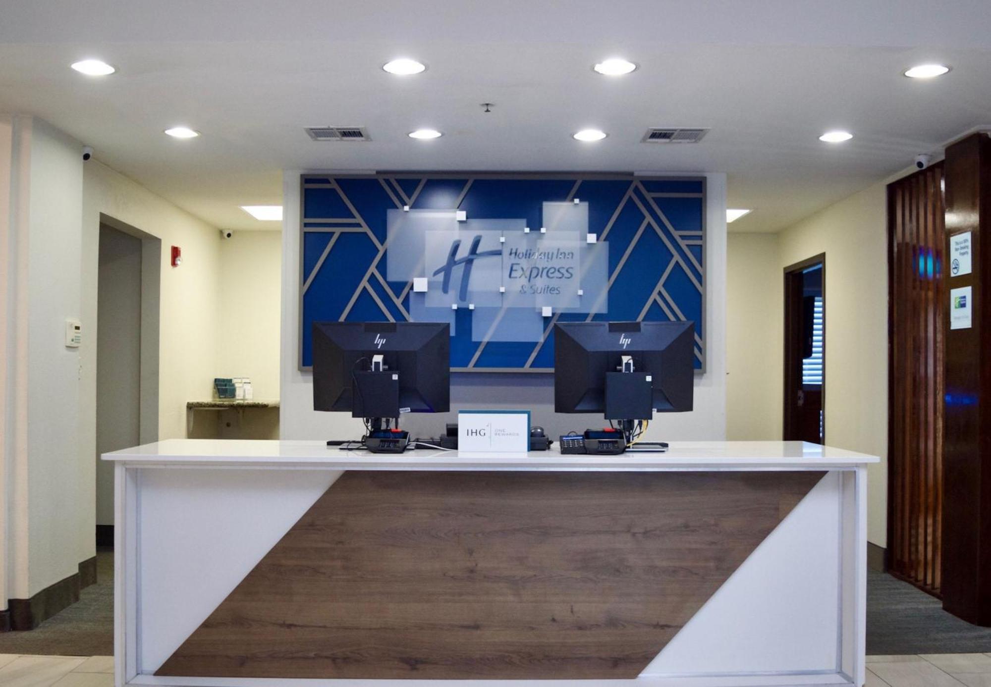 Holiday Inn Express & Suites College Station By Ihg Buitenkant foto