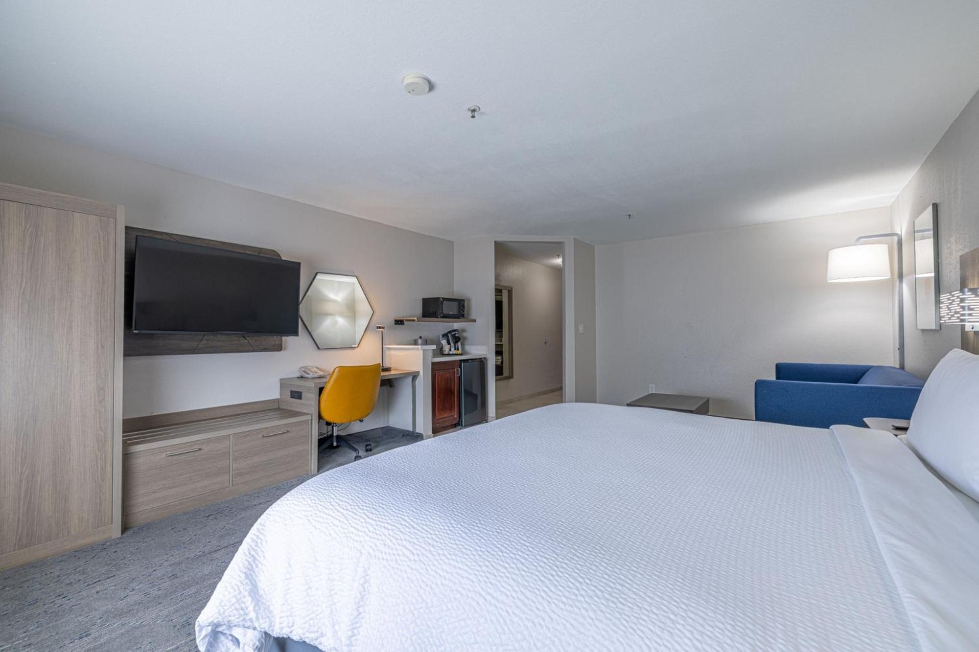 Holiday Inn Express & Suites College Station By Ihg Buitenkant foto